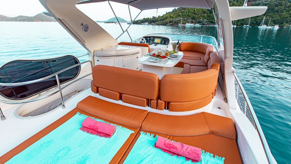 Motor Yacht Azimut 62 Fly VIP