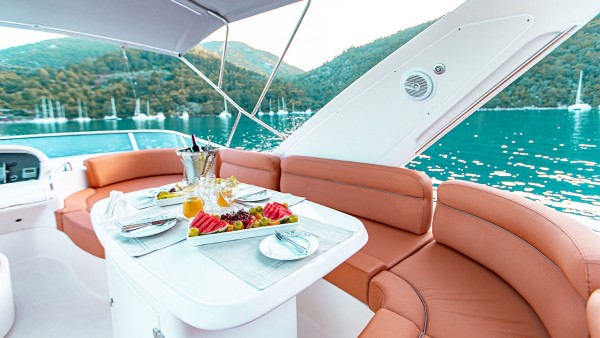 Motor Yacht Azimut 62 Fly VIP