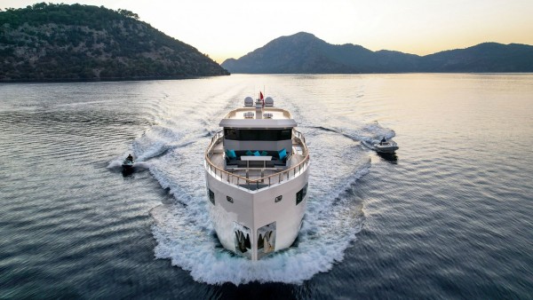 Motor Yacht Cinar Yildizi