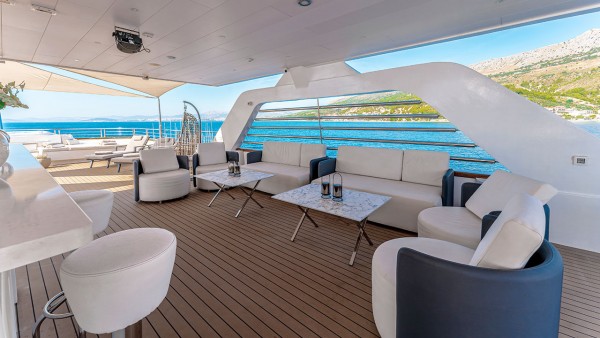 Motor Yacht Cristal