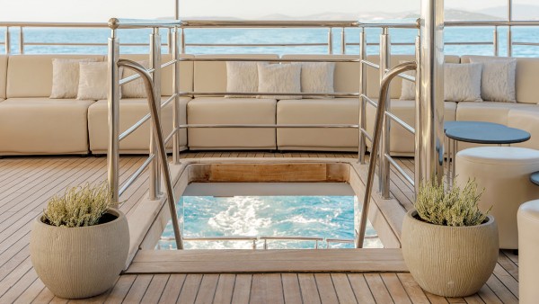 Motor Yacht Cristal