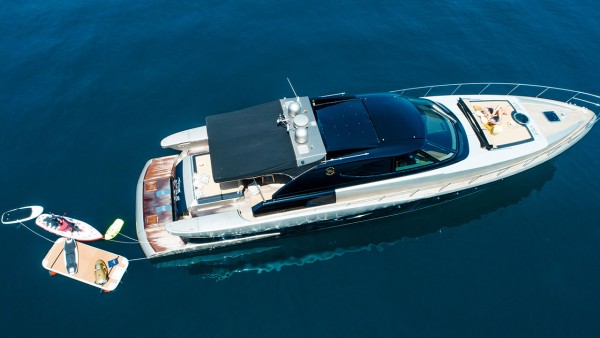 Motor Yacht F68