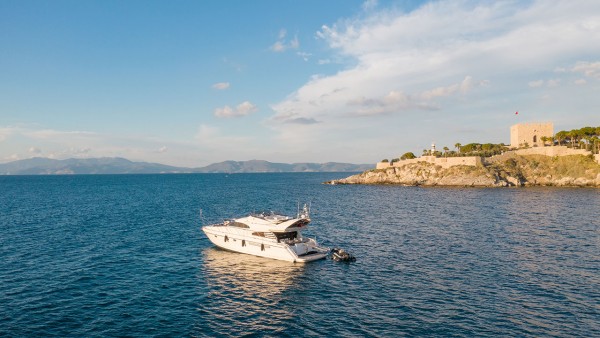 La Luna Motor Yacht