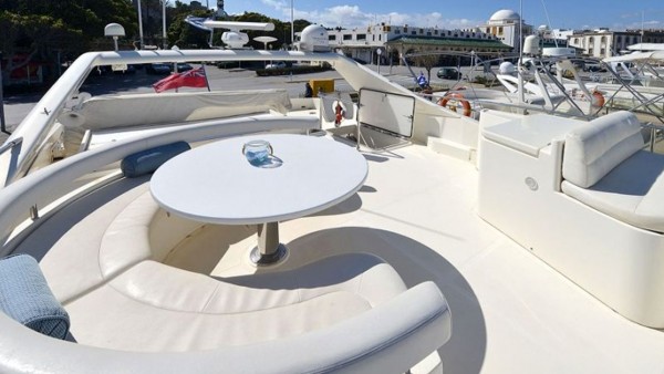 Motor Yacht Mary