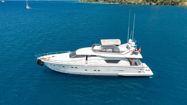 Mio Amore Motor Yacht