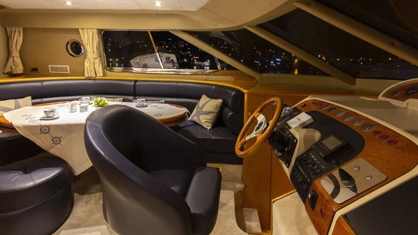 Motor Yacht New Dawn