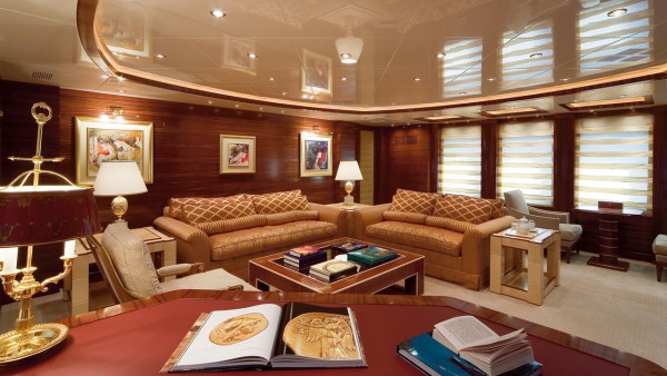 Motor Yacht Oceanos