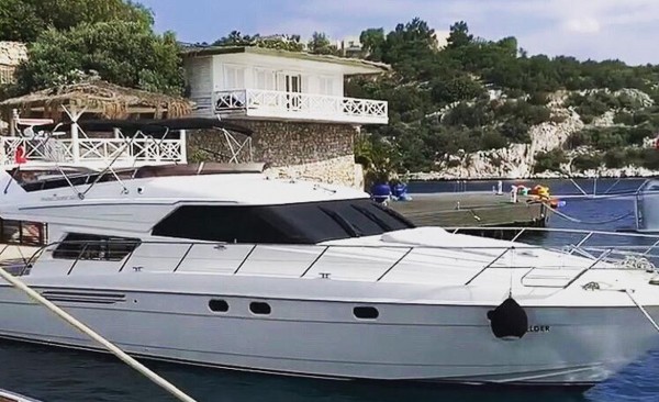 Motor Yacht Queen of Angel