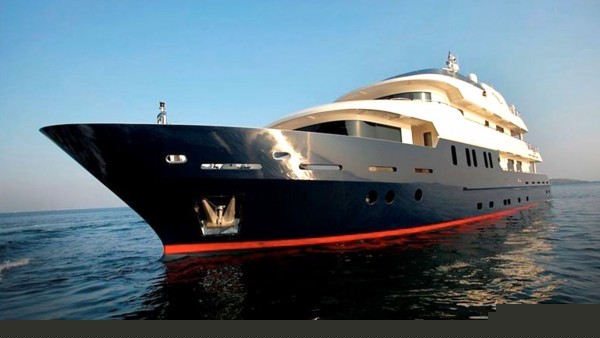 Motor Yacht Serenity II