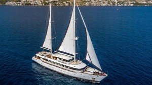 Aiaxaia Barca a vela