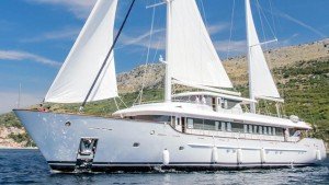Barca a vela Aiaxaia