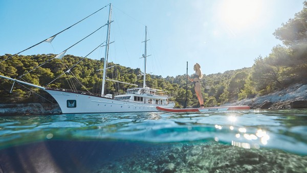 Barca a vela Corsario