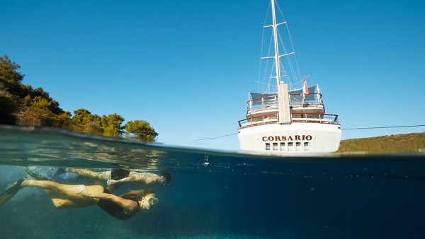 Barca a vela Corsario