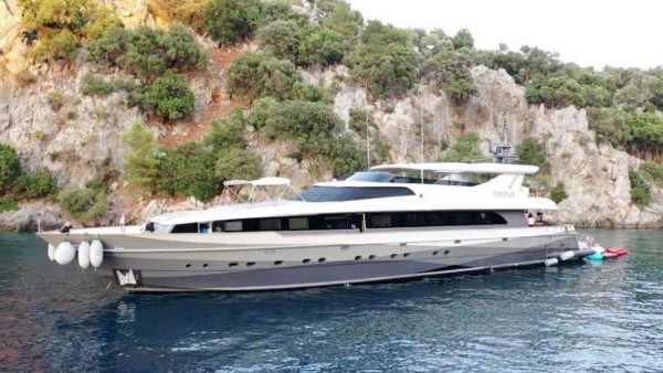 Motor Yacht Crocus