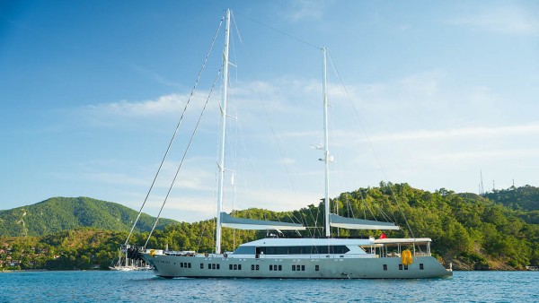 Barca a vela King of the Sea