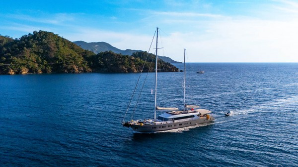 Barca a vela King of the Sea