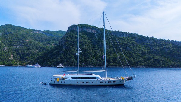 Barca a vela King of the Sea