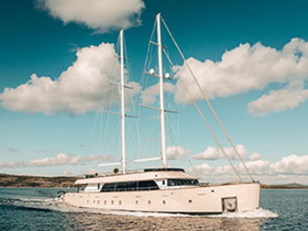 Maxita Barca a vela