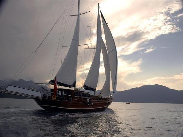 Yasemin Sultan 1 Caicco